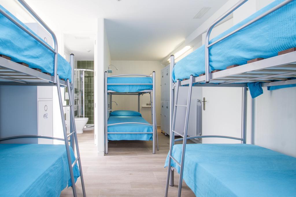 Lekeitio Aterpetxea Hostel Szoba fotó